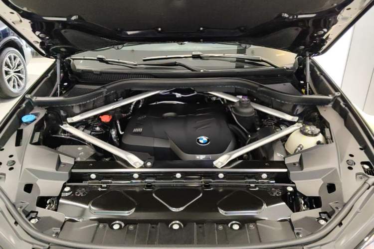 Used BMW X5 2023 xDrive 30Li Luxury M Sport Night Edition Package Engine Bay