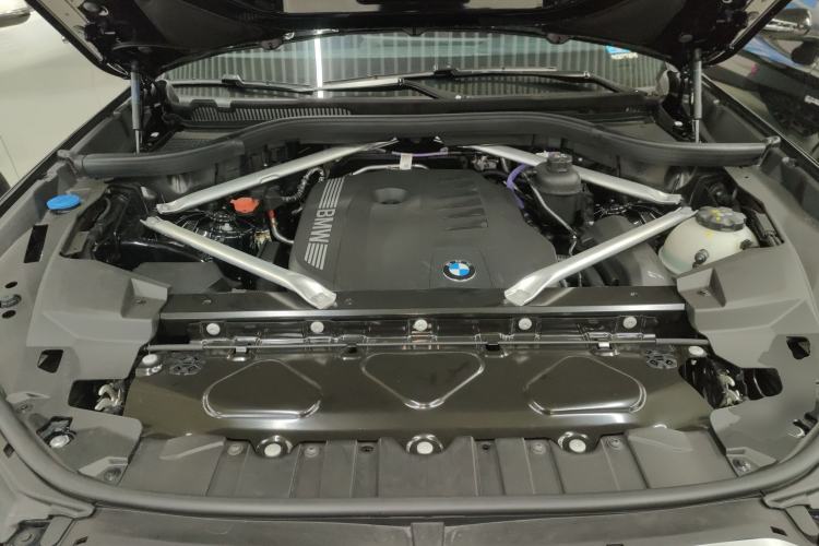 Used BMW X5 2023 xDrive 40Li M Sport Night Edition Package Engine Bay