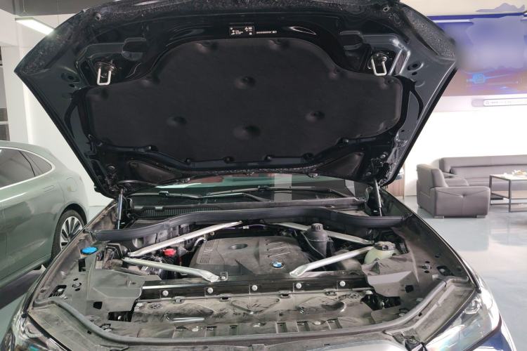 Used BMW X5 2023 xDrive 30Li Luxury M Sport Night Edition Package Engine Bay