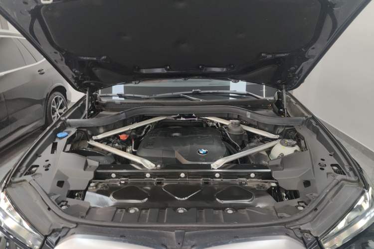 Used BMW X5 2023 xDrive 30Li Luxury M Sport Night Edition Package Engine Bay