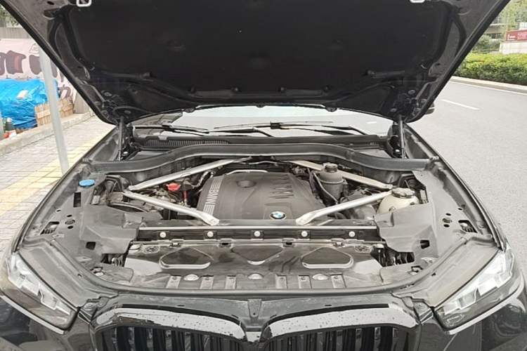 Used BMW X5 2023 xDrive 40Li M Sport Night Edition Package Engine Bay