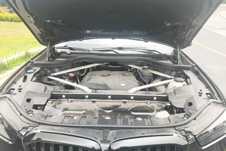 Used BMW X5 2023 xDrive 30Li Luxury M Sport Package Engine Bay