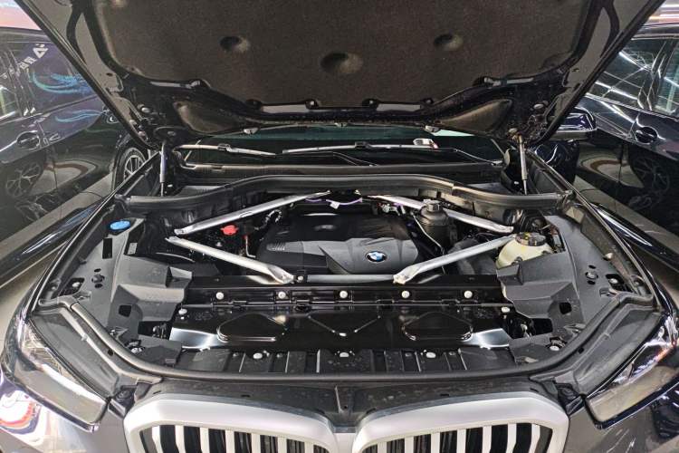 Used BMW X5 2023 xDrive 30Li Luxury M Sport Night Edition Package Engine Bay