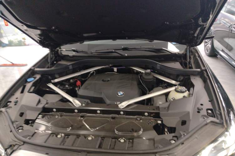 Used BMW X5 2023 xDrive 30Li Luxury M Sport Night Edition Package Engine Bay