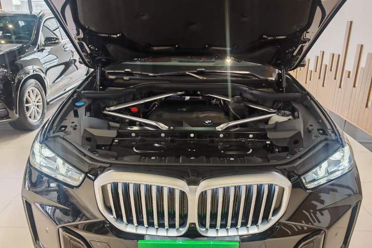 Used BMW X5 2023 xDrive 30Li Luxury M Sport Night Edition Package Engine Bay