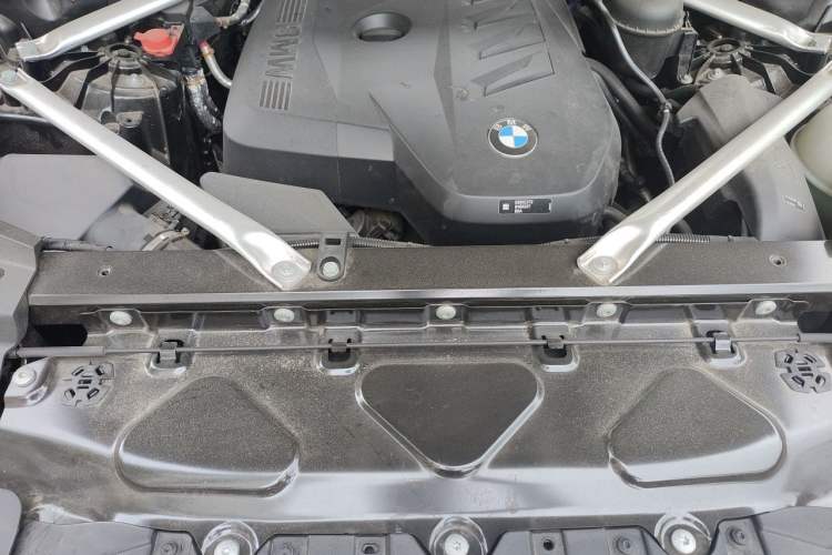 Used BMW X5 2023 xDrive 30Li Luxury M Sport Package Engine Bay