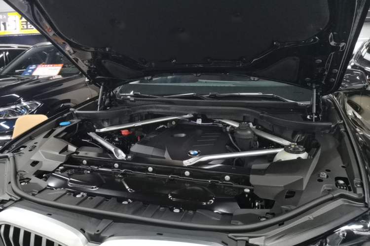Used BMW X5 2023 xDrive 30Li Luxury M Sport Night Edition Package Engine Bay