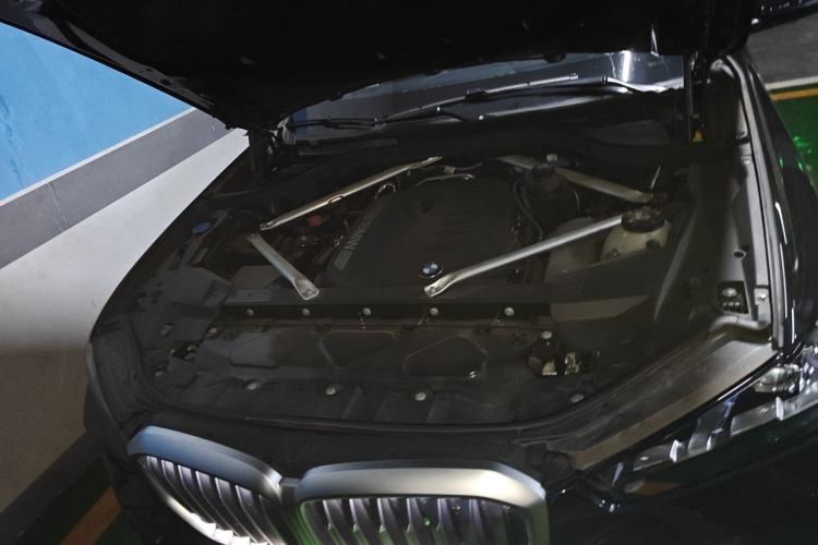 Used BMW X5 2023 xDrive 40Li M Sport Night Edition Package Engine Bay