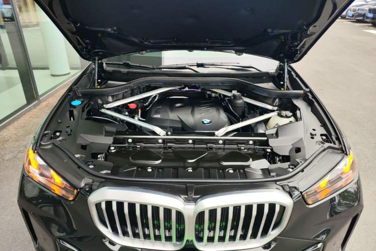 Used BMW X5 2023 xDrive 30Li Luxury M Sport Night Edition Package Engine Bay