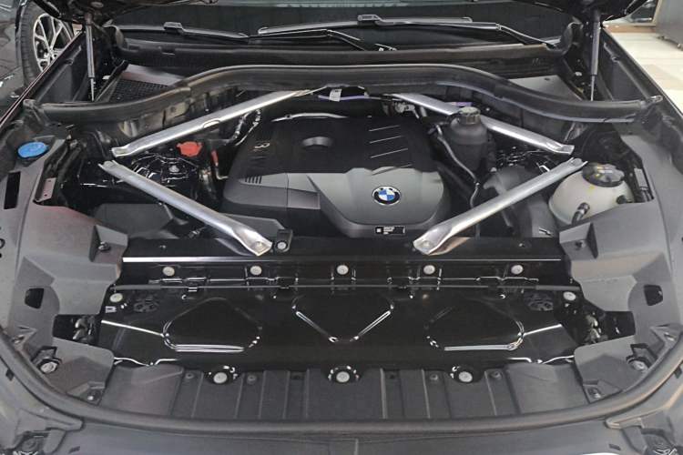 Used BMW X5 2023 xDrive 30Li Luxury M Sport Night Edition Package Engine Bay