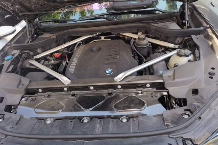 Used BMW X5 2023 xDrive 40Li M Sport Night Edition Package Engine Bay