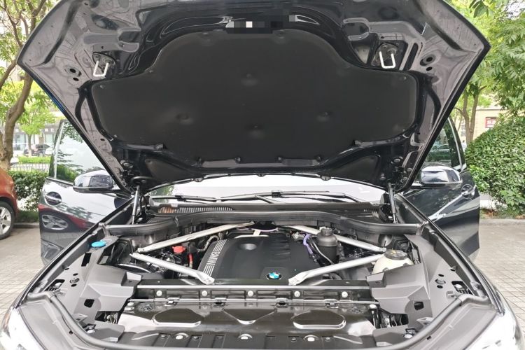 Used BMW X5 2023 xDrive 40Li M Sport Night Edition Package Engine Bay