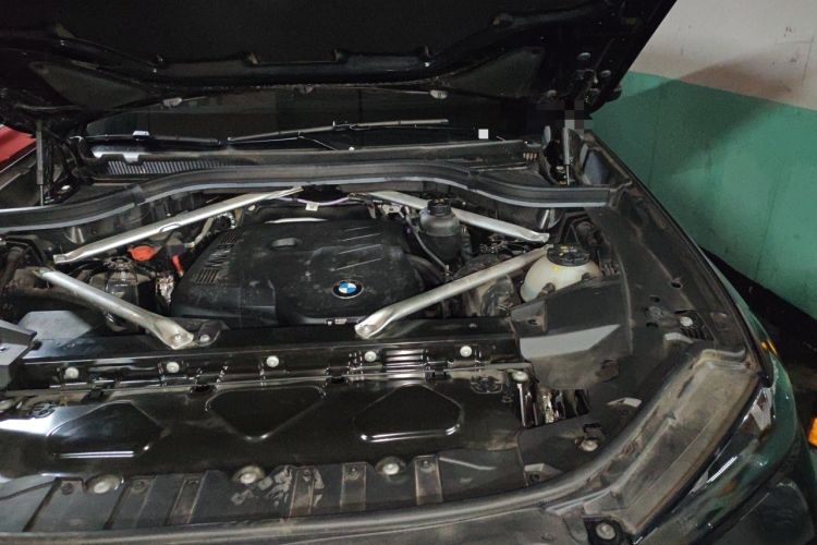 Used BMW X5 2023 xDrive 30Li Luxury M Sport Night Edition Package Engine Bay Left