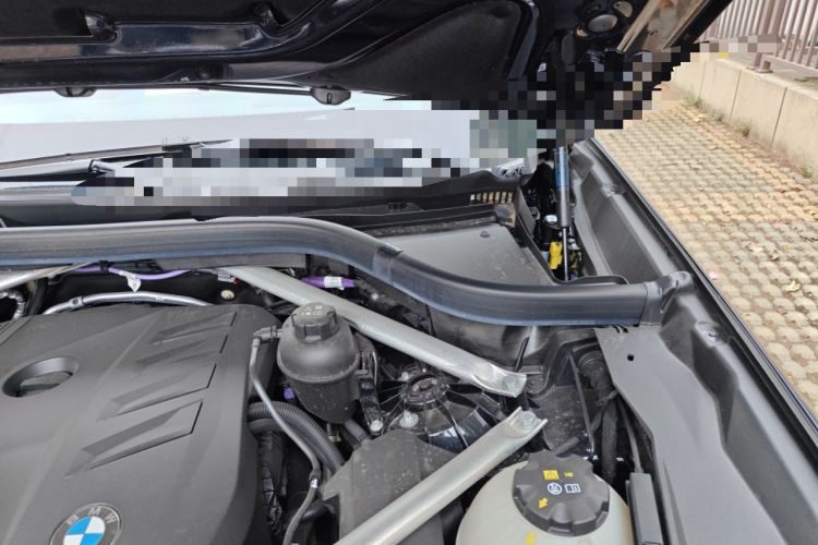 Used BMW X5 2023 xDrive 30Li Luxury M Sport Night Edition Package Engine Bay Left