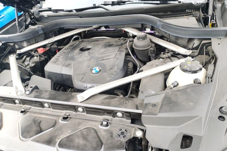 Used BMW X5 2023 xDrive 30Li Luxury M Sport Night Edition Package Engine Bay Left