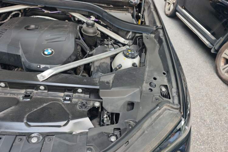 Used BMW X5 2023 xDrive 30Li Luxury M Sport Night Edition Package Engine Bay Left