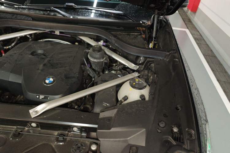 Used BMW X5 2023 xDrive 30Li Luxury M Sport Night Edition Package Engine Bay Left
