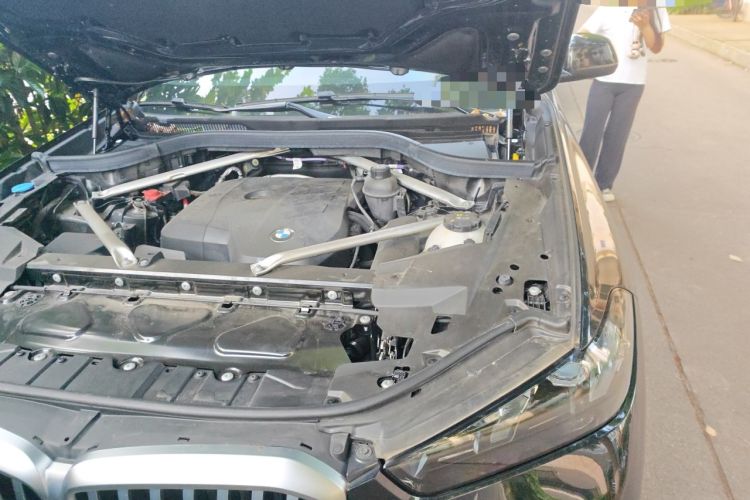 Used BMW X5 2023 xDrive 30Li Luxury M Sport Night Edition Package Engine Bay Left