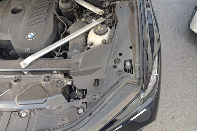 Used BMW X5 2023 xDrive 30Li Luxury M Sport Package Engine Bay Left