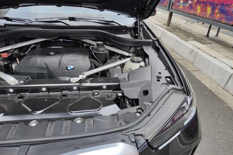 Used BMW X5 2023 xDrive 30Li Luxury M Sport Night Edition Package Engine Bay Left