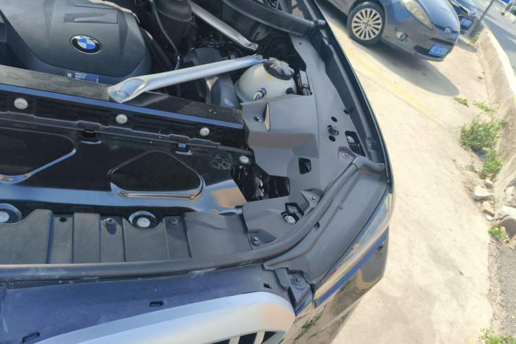Used BMW X5 2023 xDrive 30Li Luxury M Sport Night Edition Package Engine Bay Left