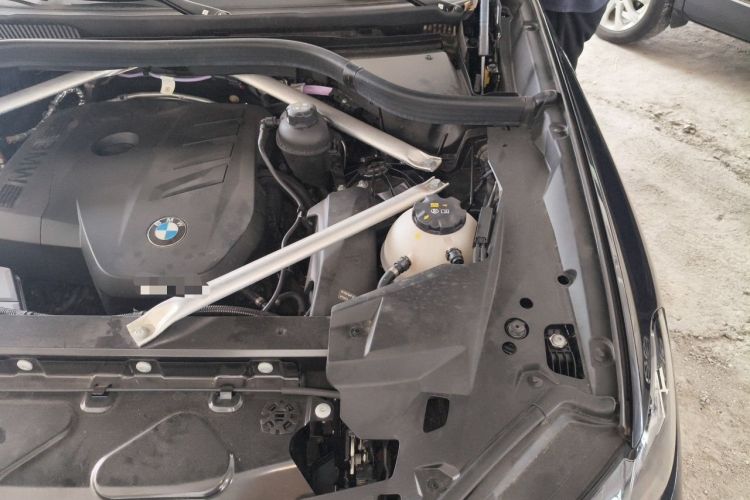 Used BMW X5 2023 xDrive 30Li Luxury M Sport Night Edition Package Engine Bay Left