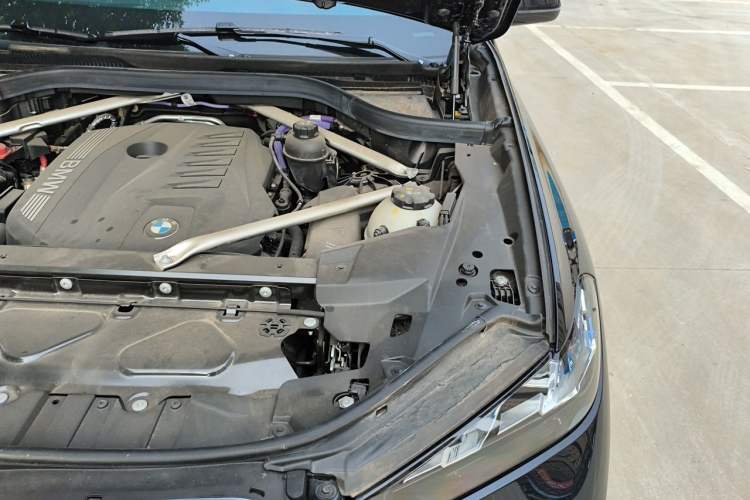 Used BMW X5 2023 xDrive 40Li M Sport Night Edition Package Engine Bay Left