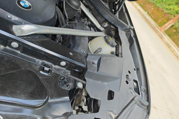 Used BMW X5 2023 xDrive 30Li Luxury M Sport Package Engine Bay Left