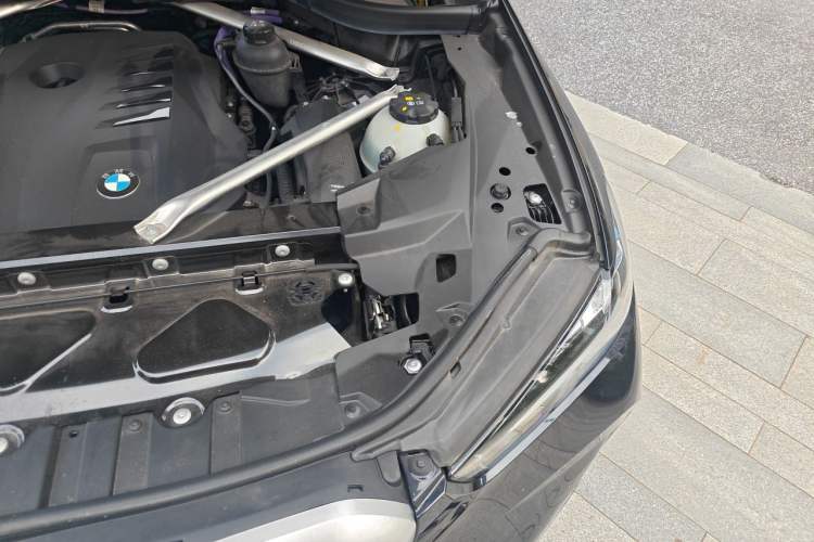 Used BMW X5 2023 xDrive 40Li M Sport Night Edition Package Engine Bay Left