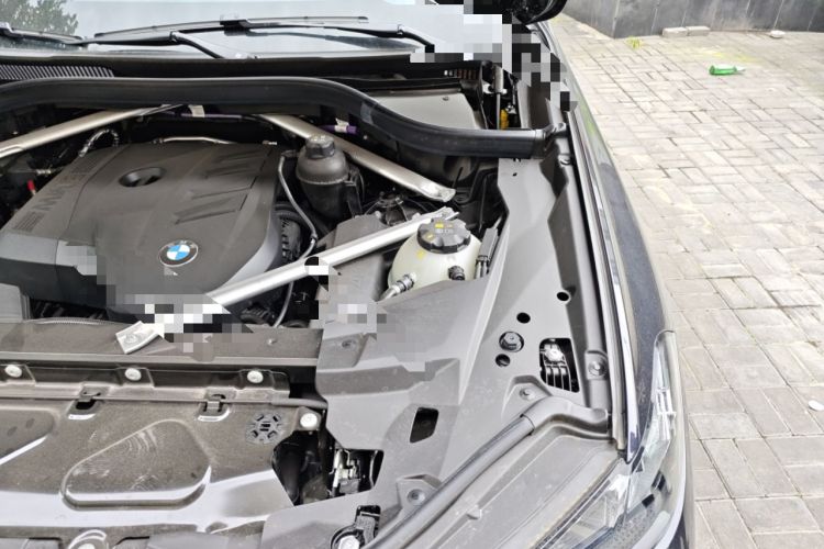 Used BMW X5 2023 xDrive 30Li Luxury M Sport Night Edition Package Engine Bay Left