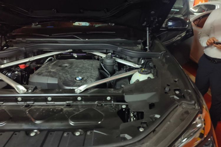 Used BMW X5 2023 xDrive 30Li Luxury M Sport Night Edition Package Engine Bay Left