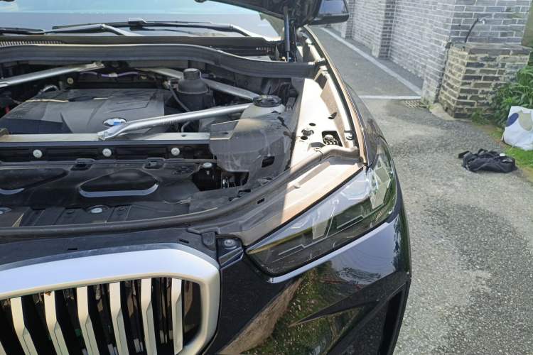 Used BMW X5 2023 xDrive 30Li Luxury M Sport Night Edition Package Engine Bay Left