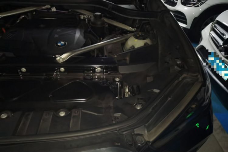 Used BMW X5 2023 xDrive 30Li Luxury M Sport Package Engine Bay Left