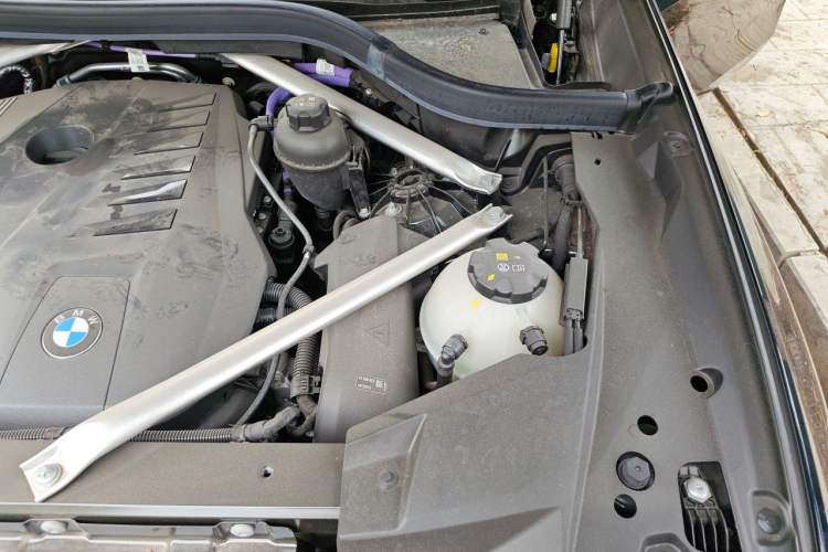 Used BMW X5 2023 xDrive 40Li M Sport Night Edition Package Engine Bay Left