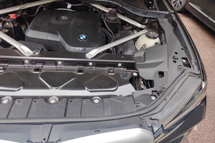 Used BMW X5 2023 xDrive 30Li Luxury M Sport Night Edition Package Engine Bay Left