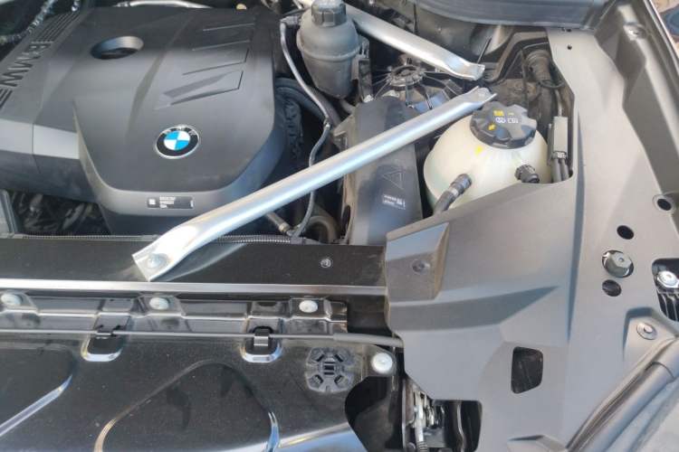Used BMW X5 2023 xDrive 30Li Luxury M Sport Night Edition Package Engine Bay Left