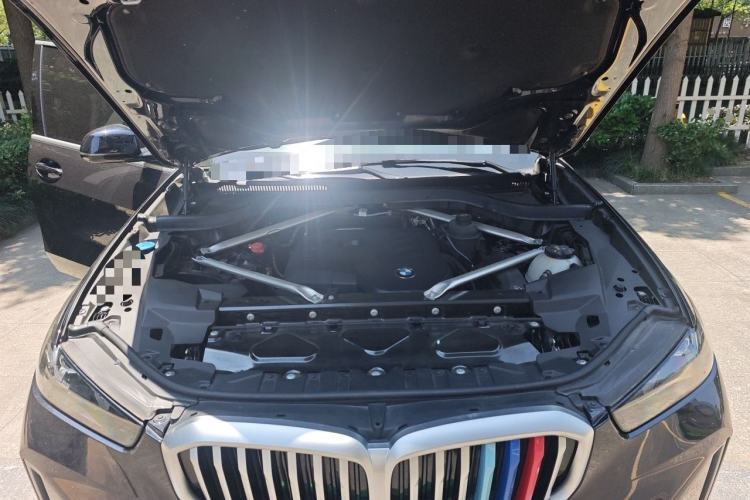 Used BMW X5 2023 xDrive 30Li Luxury M Sport Package Engine Bay