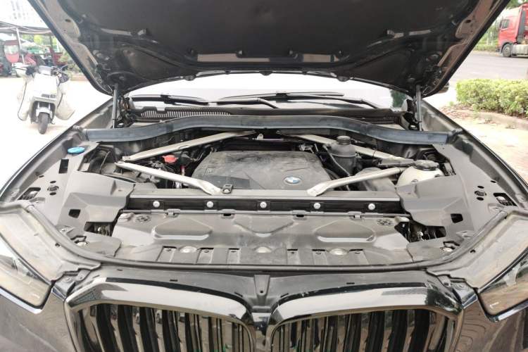 Used BMW X5 2023 xDrive 30Li Luxury M Sport Night Edition Package Engine Bay