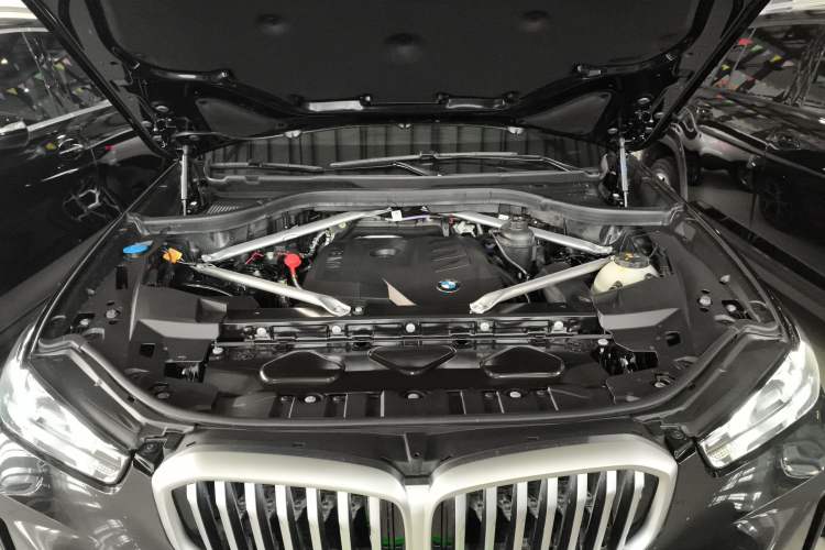 Used BMW X5 2023 xDrive 30Li Luxury M Sport Night Edition Package Engine Bay