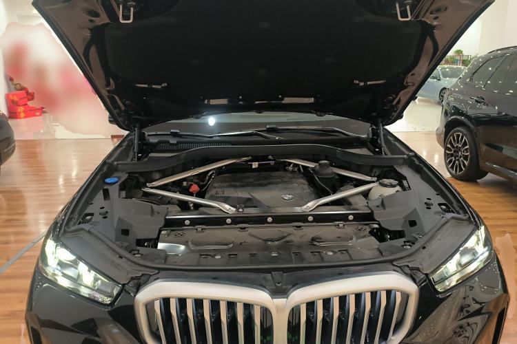 Used BMW X5 2023 xDrive 30Li Luxury M Sport Night Edition Package Engine Bay