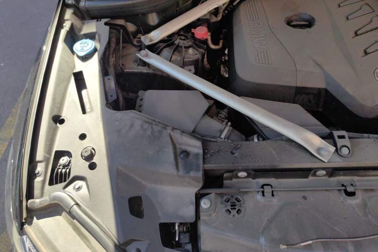 Used BMW X5 2023 xDrive 30Li Luxury M Sport Night Edition Package Engine Bay Right