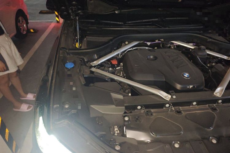 Used BMW X5 2023 xDrive 30Li Luxury M Sport Night Edition Package Engine Bay Right