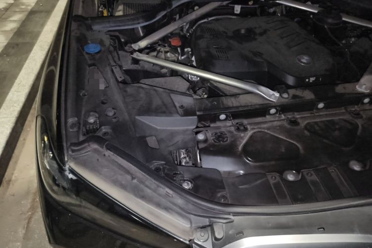 Used BMW X5 2023 xDrive 30Li Luxury M Sport Package Engine Bay Right