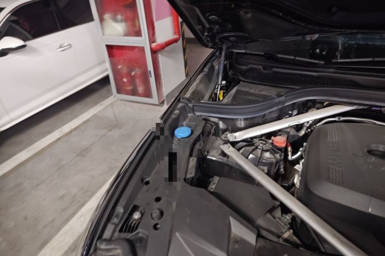 Used BMW X5 2023 xDrive 30Li Luxury M Sport Package Engine Bay Right