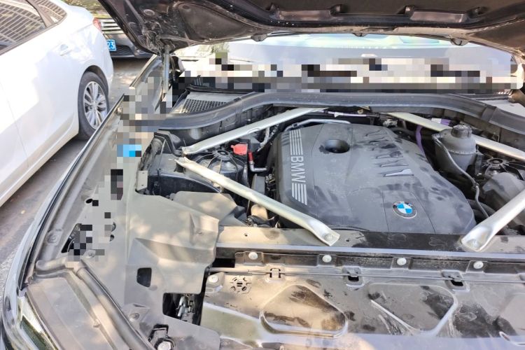Used BMW X5 2023 xDrive 40Li M Sport Night Edition Package Engine Bay Right