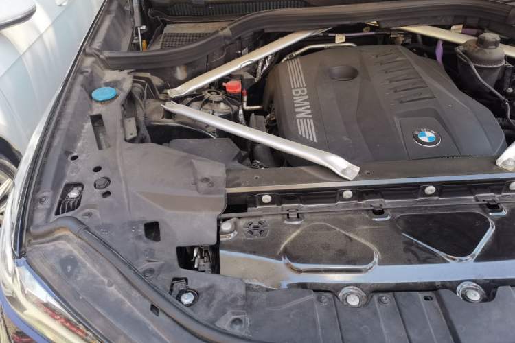 Used BMW X5 2023 xDrive 40Li M Sport Night Edition Package Engine Bay Right