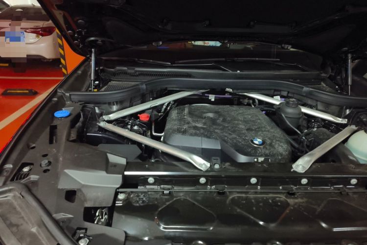 Used BMW X5 2023 xDrive 30Li Luxury M Sport Night Edition Package Engine Bay Right