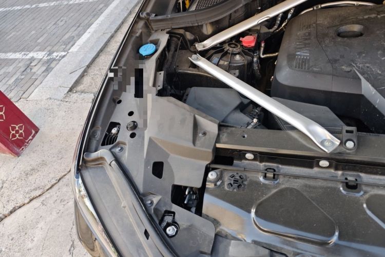 Used BMW X5 2023 xDrive 30Li Luxury M Sport Night Edition Package Engine Bay Right