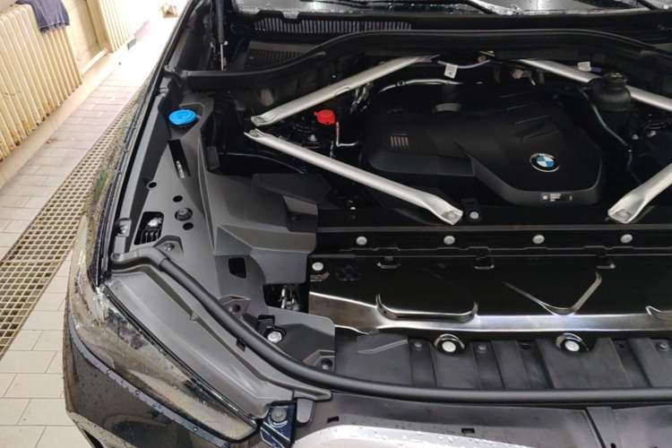 Used BMW X5 2023 xDrive 30Li Luxury M Sport Night Edition Package Engine Bay Right