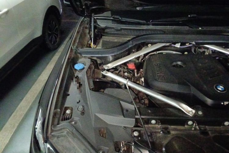 Used BMW X5 2023 xDrive 30Li Luxury M Sport Night Edition Package Engine Bay Right